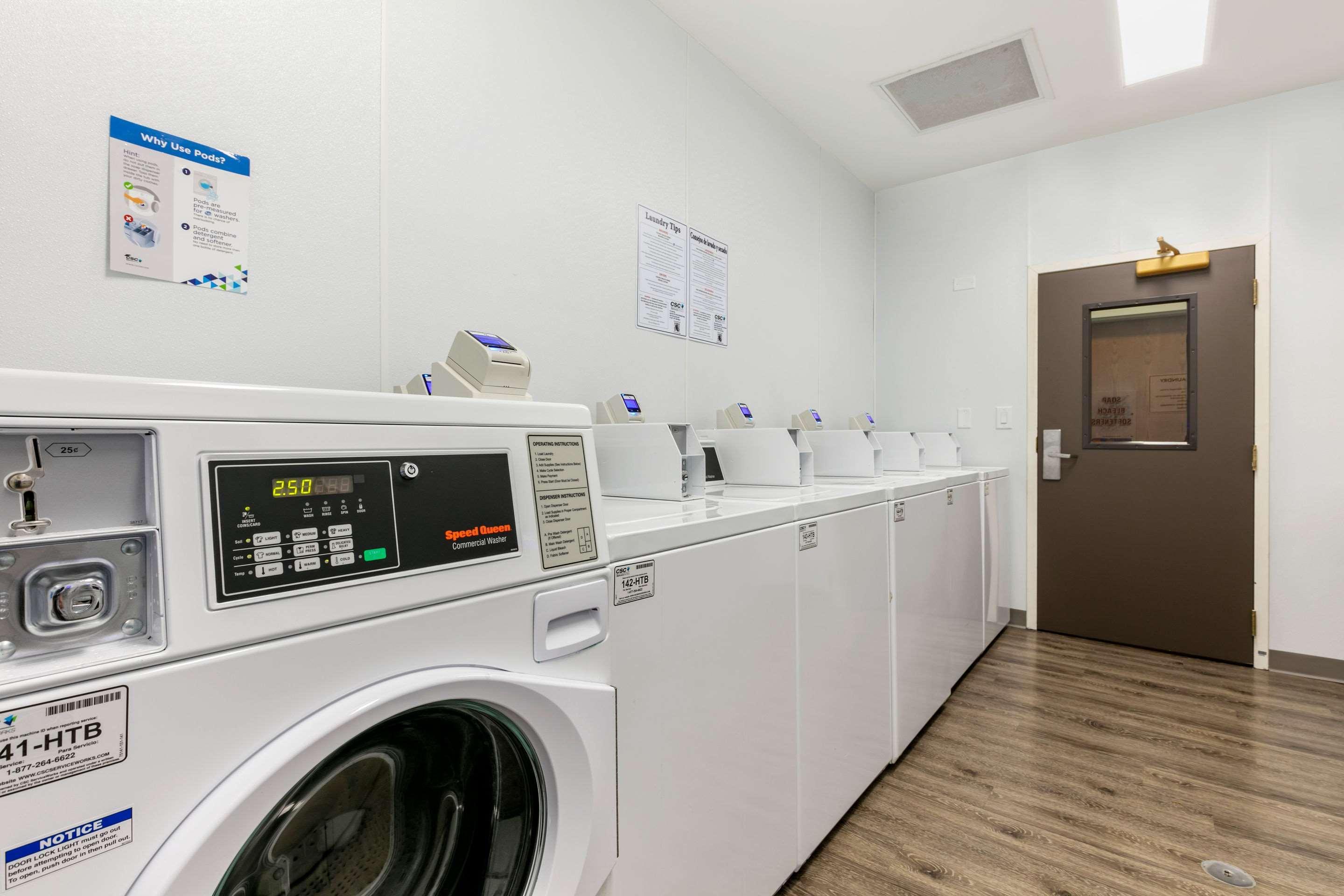 Suburban Studios Birmingham Homewood I-65 Ngoại thất bức ảnh